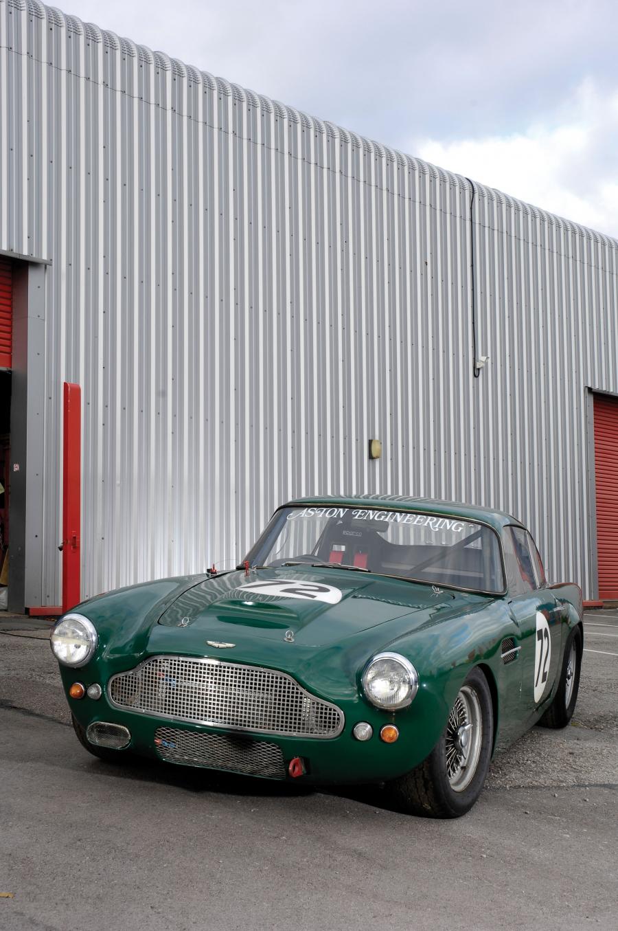  Aston Martin DB4 Lightweight Racer 1961 года  (фото 6 из 6)